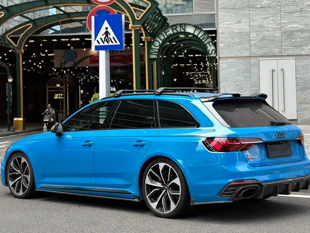 Audi RS 4 2021 из CN, фото 7