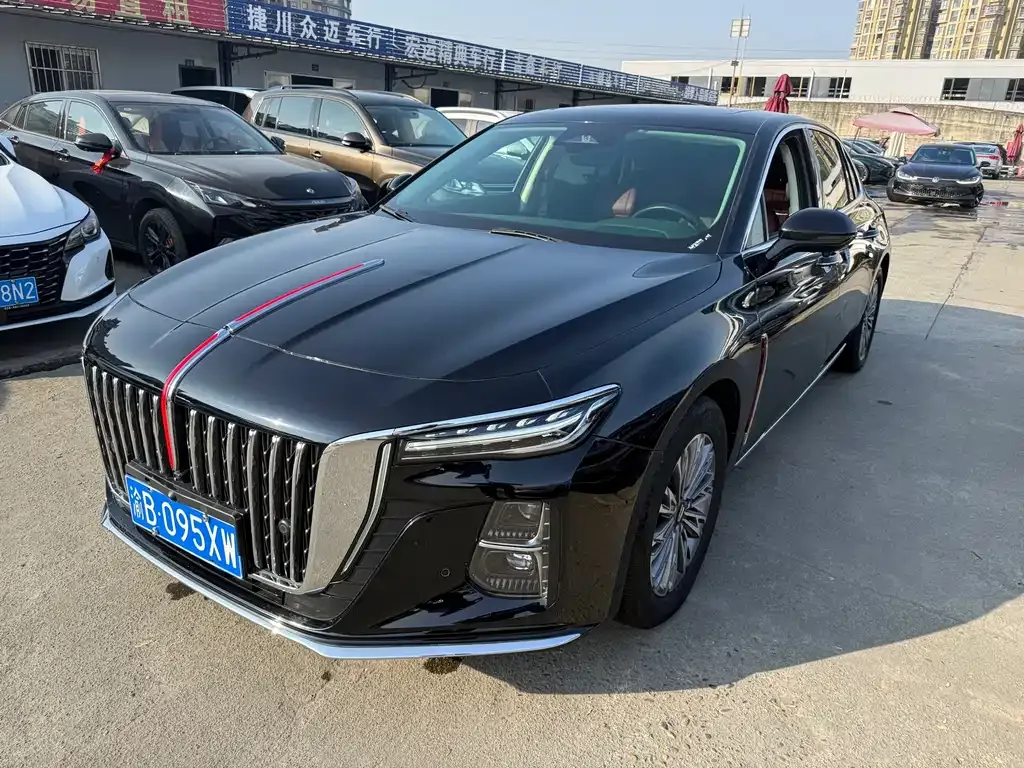 Hongqi H5 — фото 1