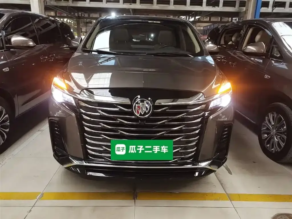 Buick GL8 2024 из CN, фото 3