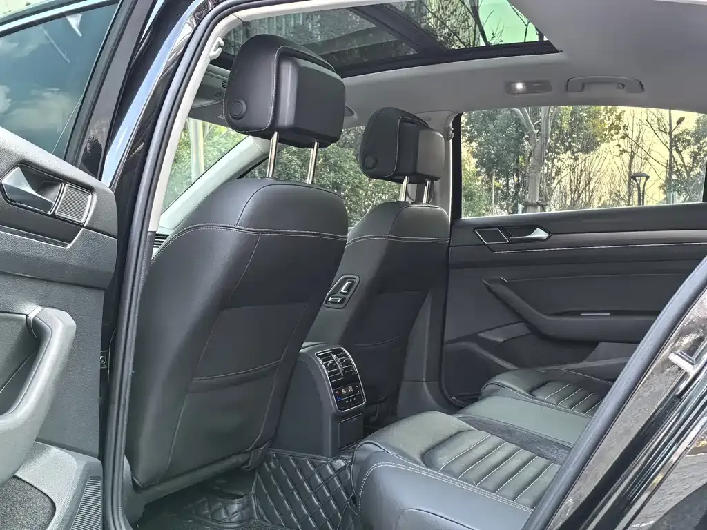 Volkswagen Magotan 2022 из CN, фото 9