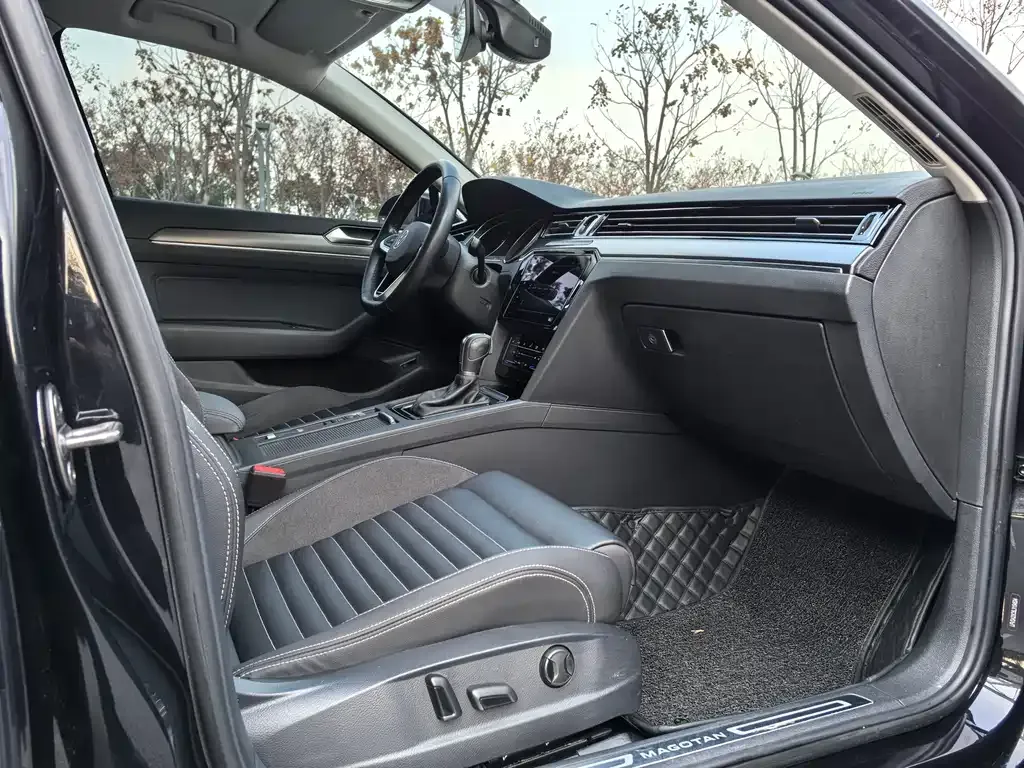 Volkswagen Magotan 2022 из CN, фото 5