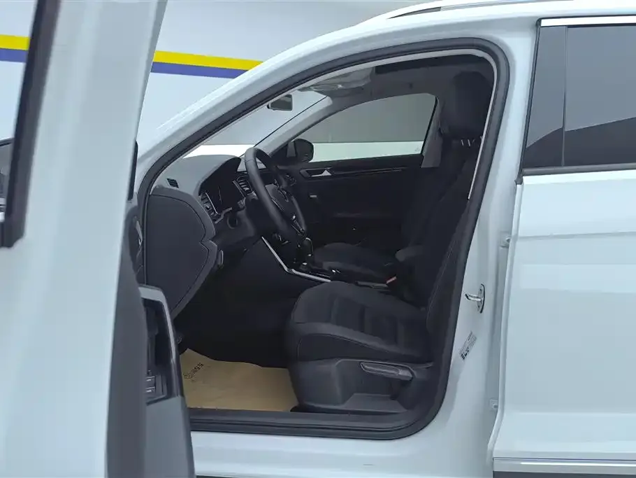 Volkswagen T-Roc 2022 из CN, фото 4