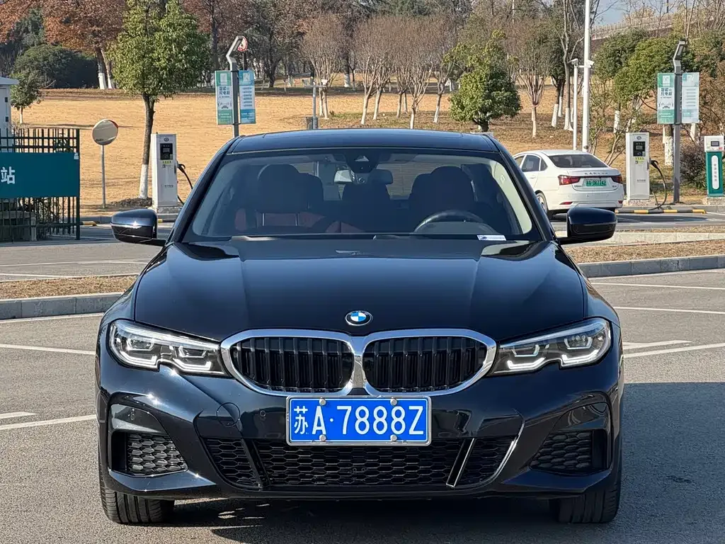 BMW 3 Series 2022 из CN, фото 2