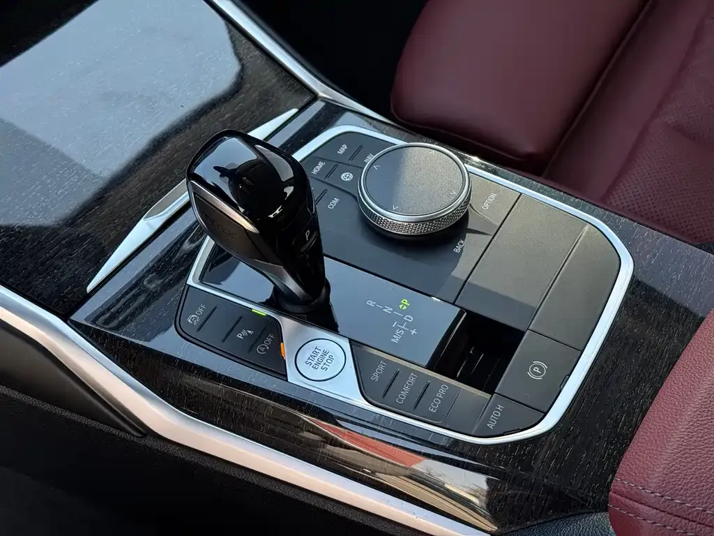BMW 3 Series 2022 из CN, фото 8