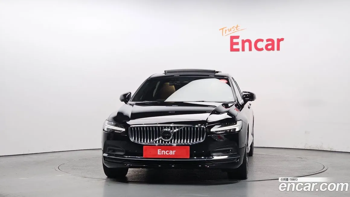 Volvo S90 2024 из KR, фото 3