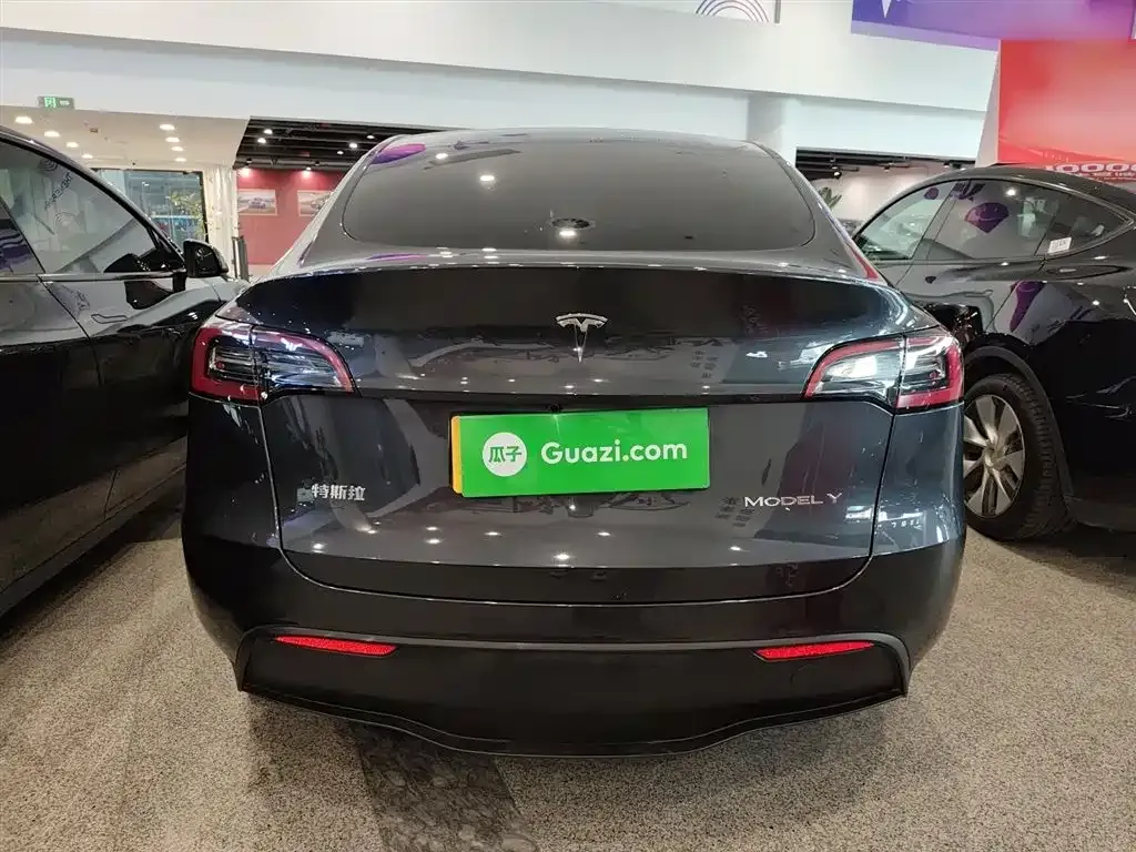 Tesla Model Y — фото 5