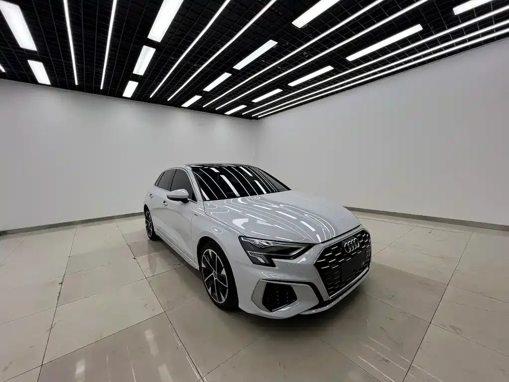 Audi A3 2023 из CN, фото 5