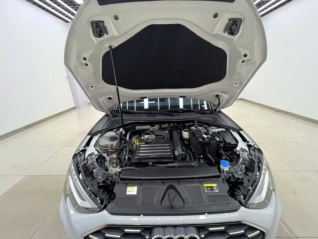 Audi A3 2023 из CN, фото 9
