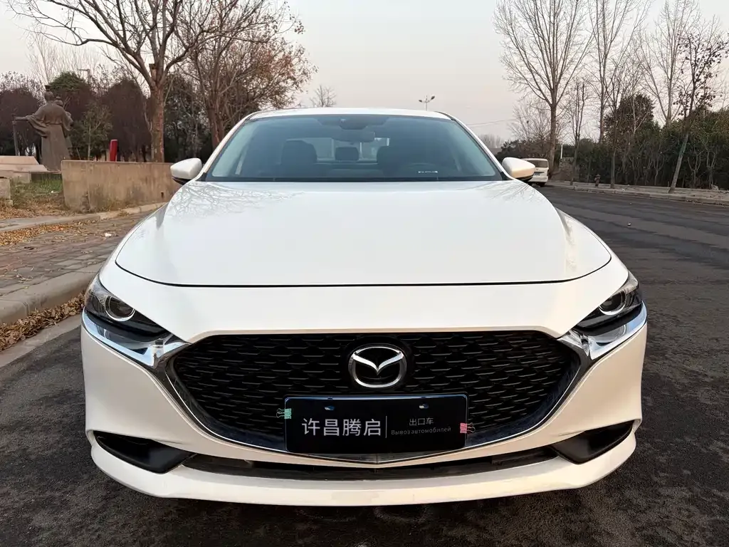 Mazda 3 Axela 2022 из CN, фото 2