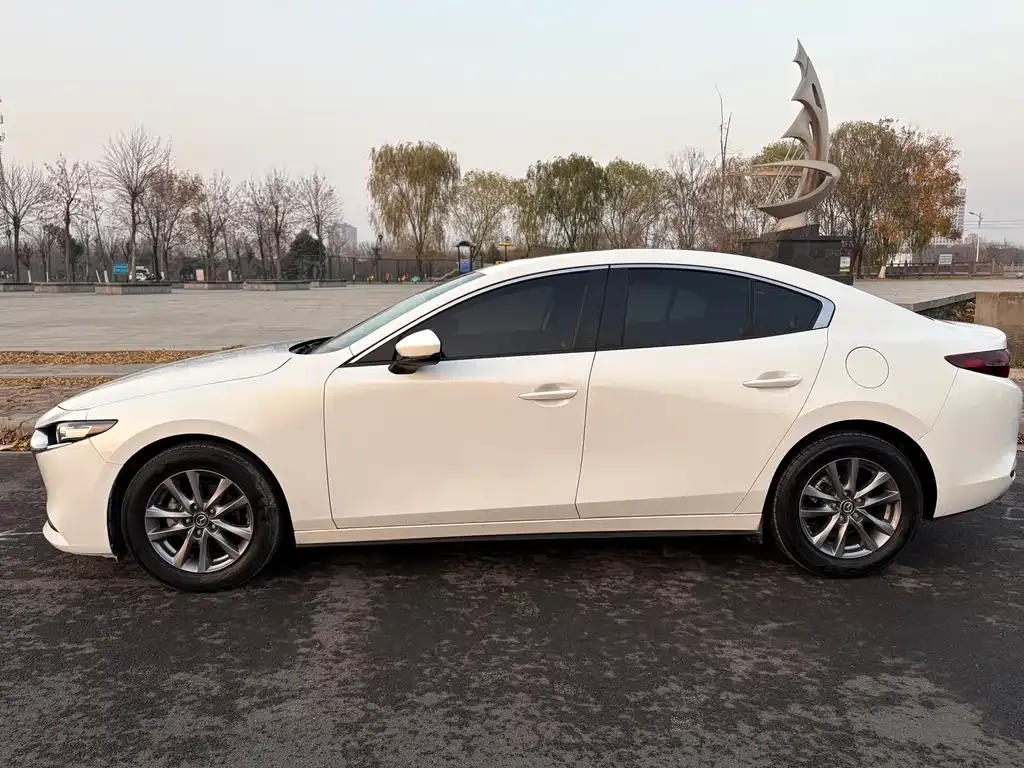 Mazda 3 Axela 2022 из CN, фото 8