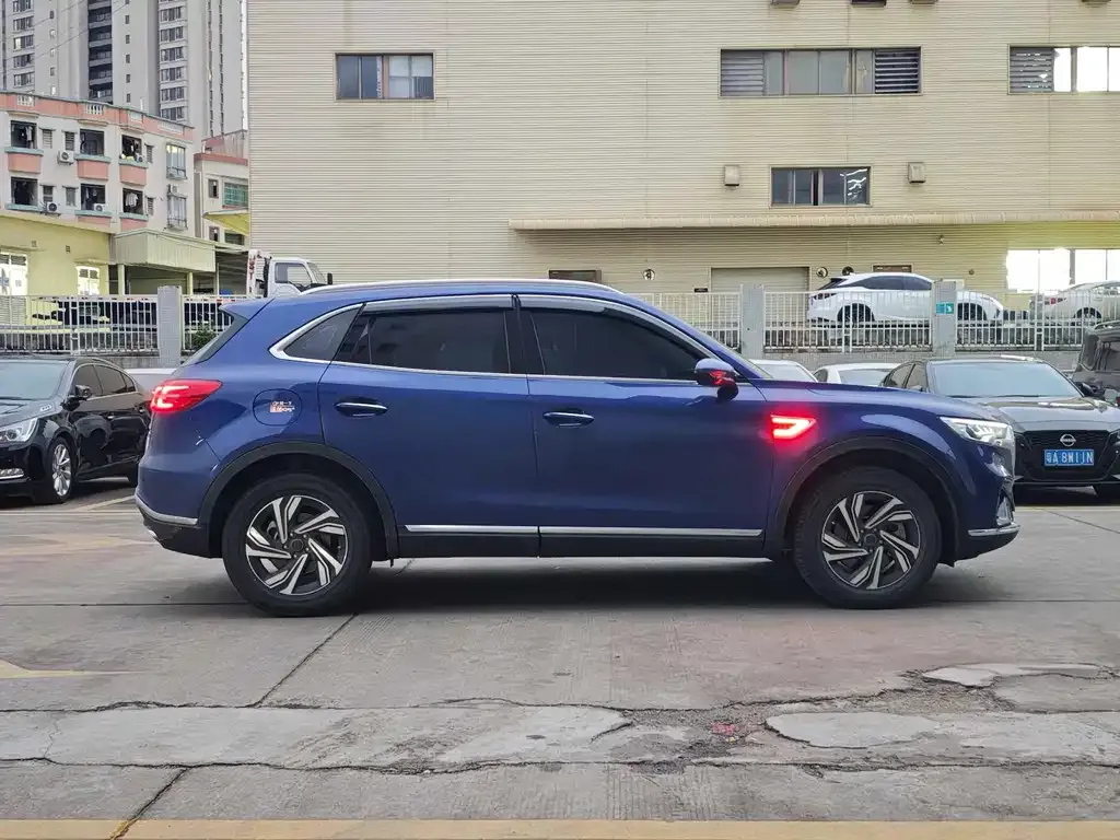 Hongqi HS5 2023 из CN, фото 4