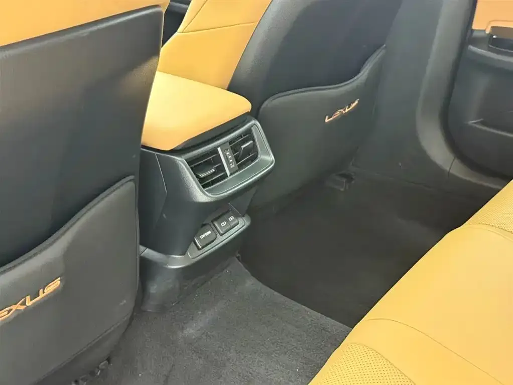Lexus ES 2023 из CN, фото 8