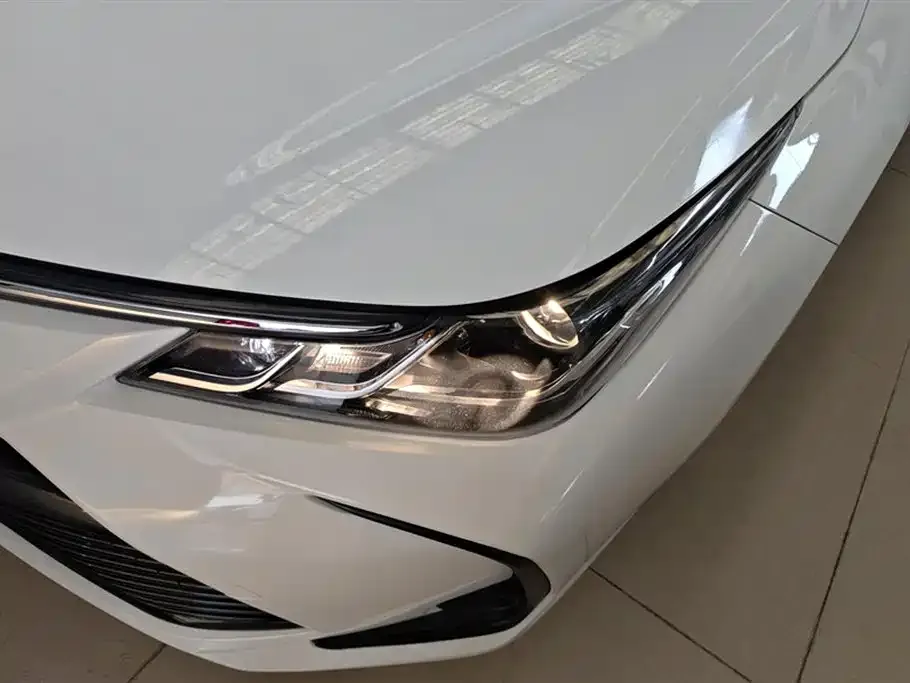 Toyota Corolla 2023 из CN, фото 8