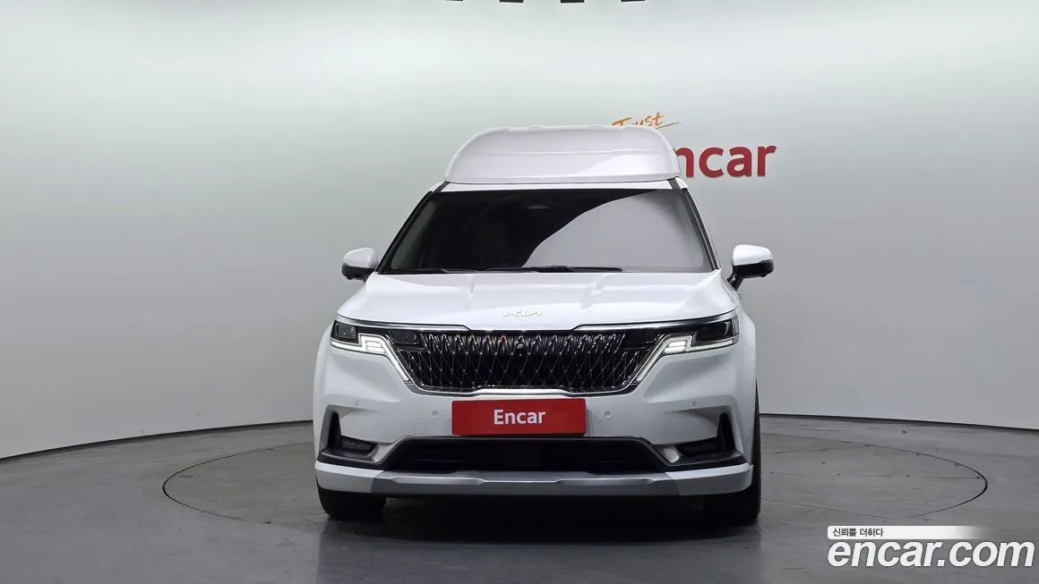 Kia Carnival — фото 5