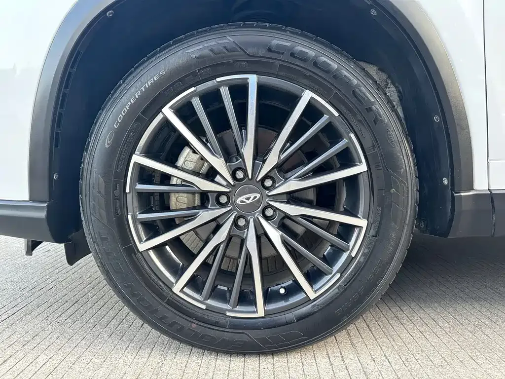 Chery Tiggo 8 PRO — фото 10