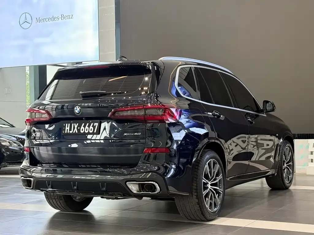 BMW X5 (Import) — фото 2