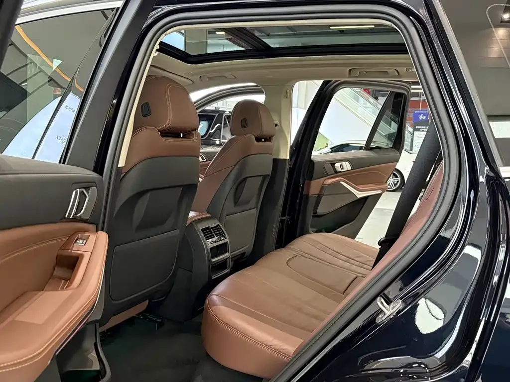 BMW X5 (Import) — фото 8