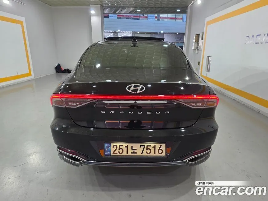 Hyundai Grandeur 2022 из KR, фото 4