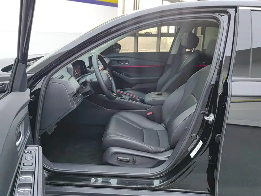Honda Accord 2023 из CN, фото 9