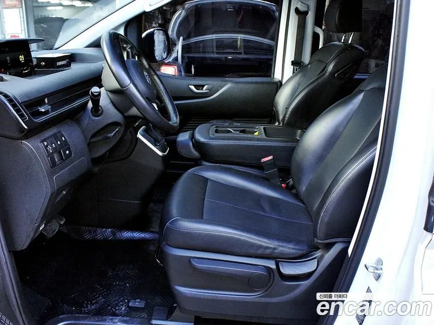 Hyundai Staria 2023 из KR, фото 5