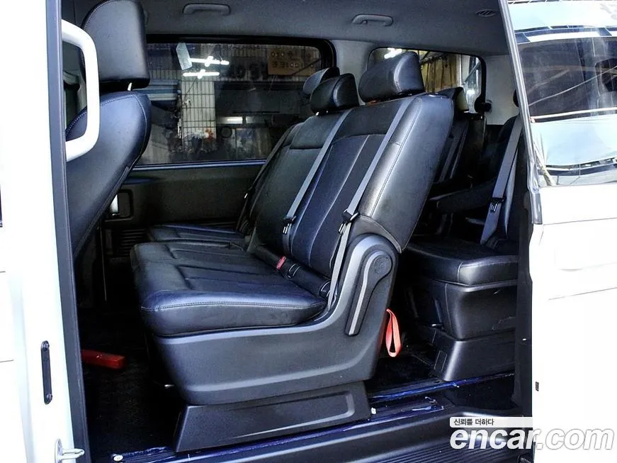 Hyundai Staria 2023 из KR, фото 6