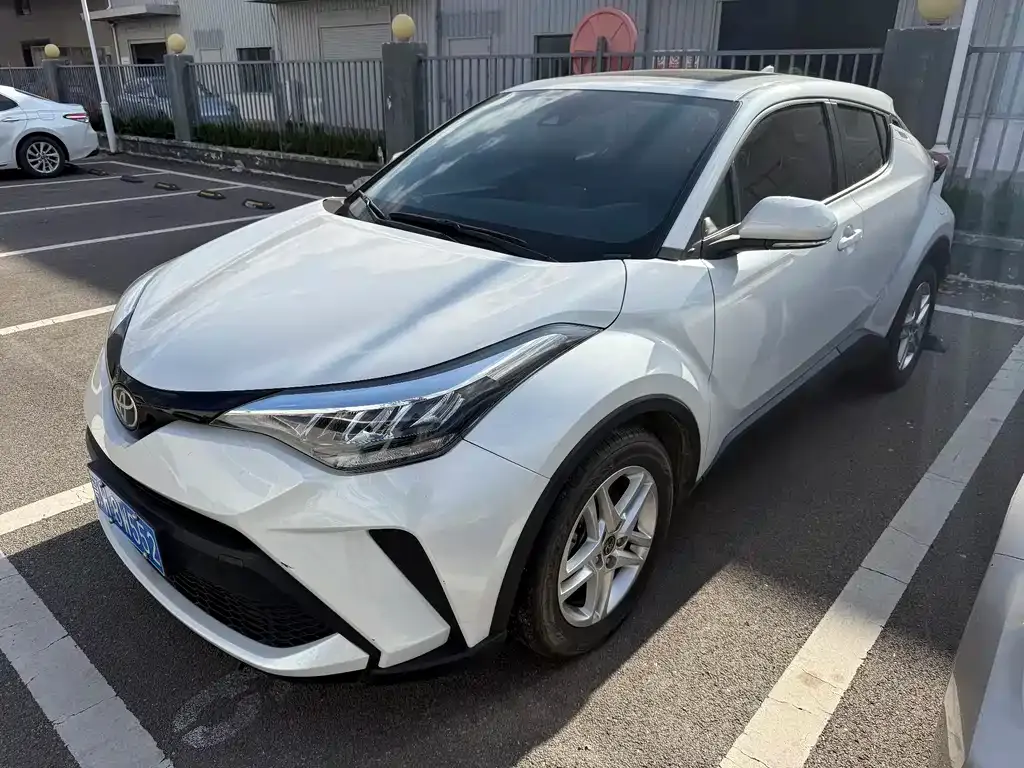 Toyota C-HR 2023 из CN, фото 1