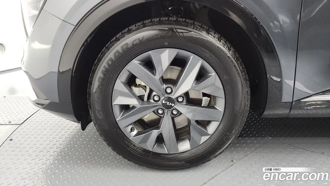 Kia Sportage — фото 6