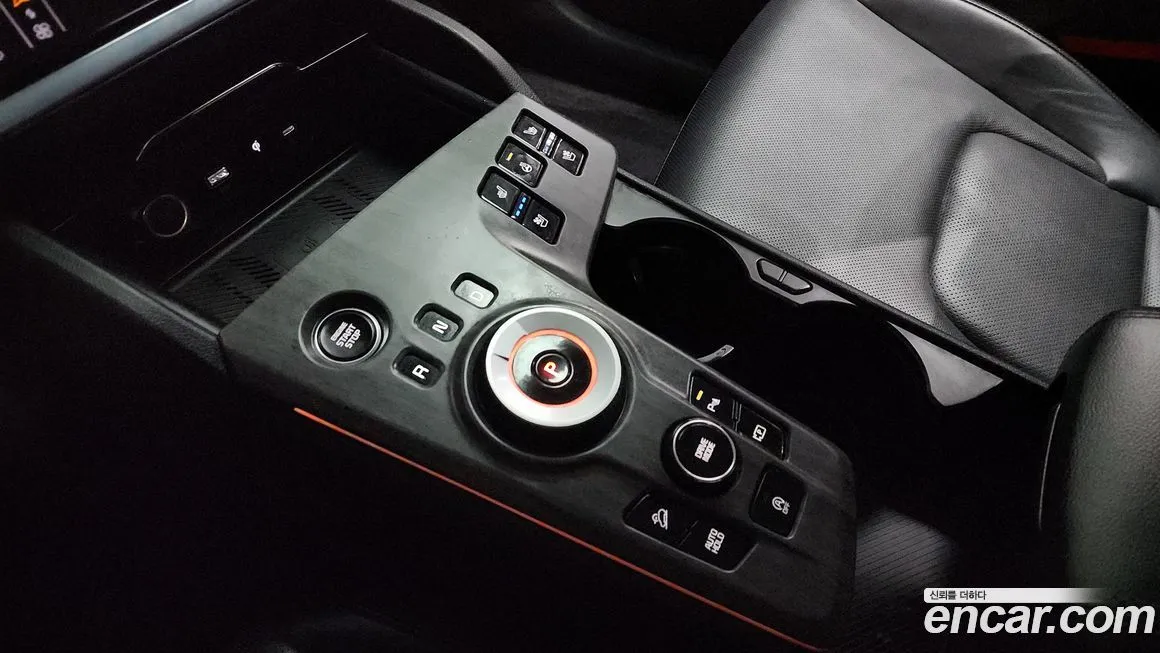Kia Sportage — фото 10