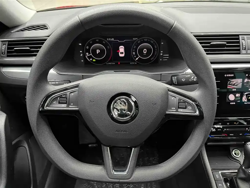 Skoda Superb — фото 3