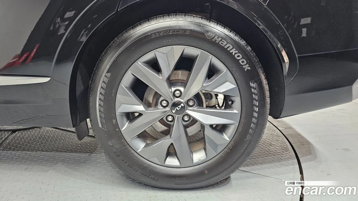 Kia Sportage — фото 8