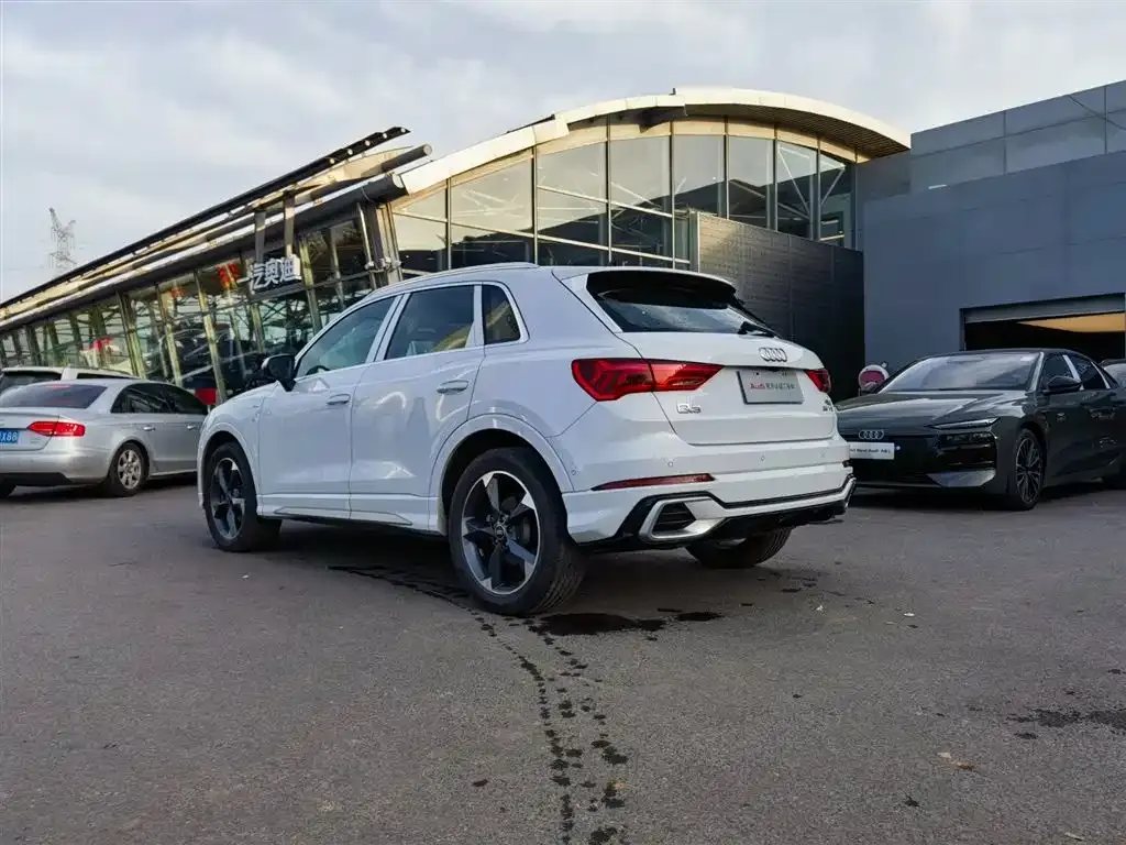Audi Q3 — фото 3