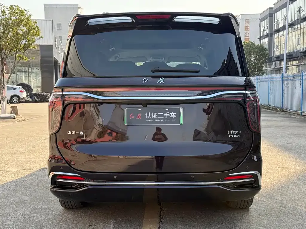Hongqi HQ9 PHEV — фото 6