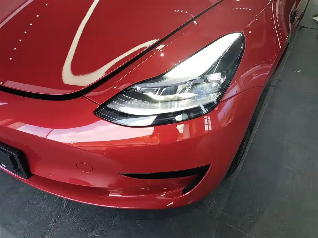 Tesla Model 3 — фото 2