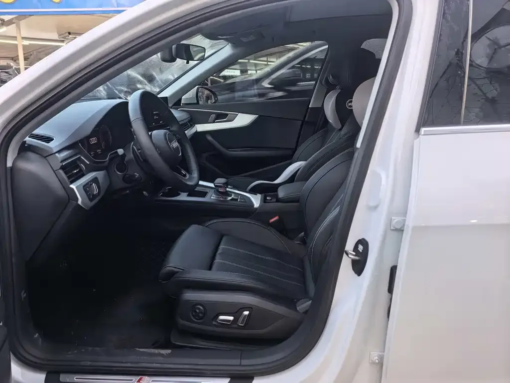 Audi A4L 2025 из CN, фото 4