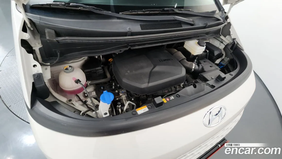 Hyundai Staria — фото 3