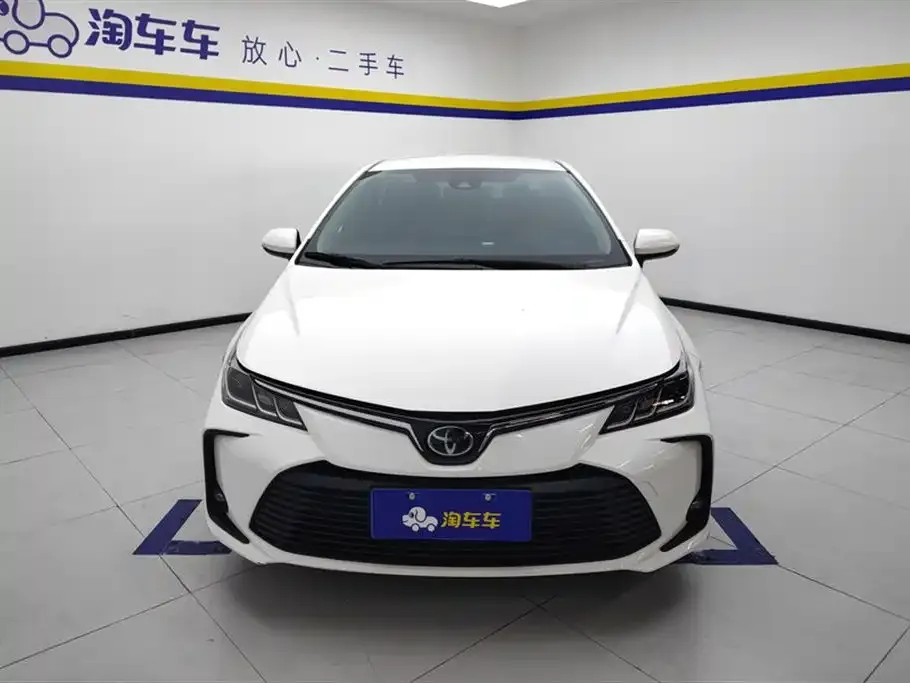 Toyota Corolla — фото 2