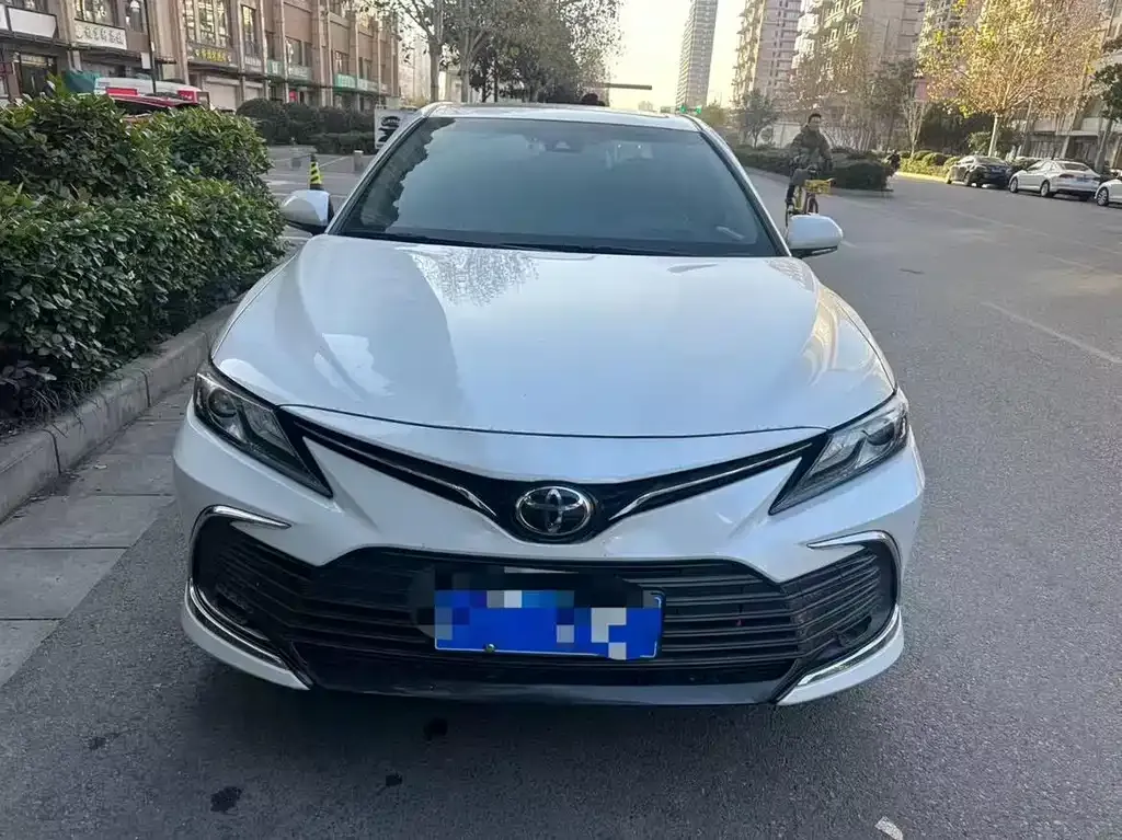 Toyota Camry 2023 из CN, фото 7