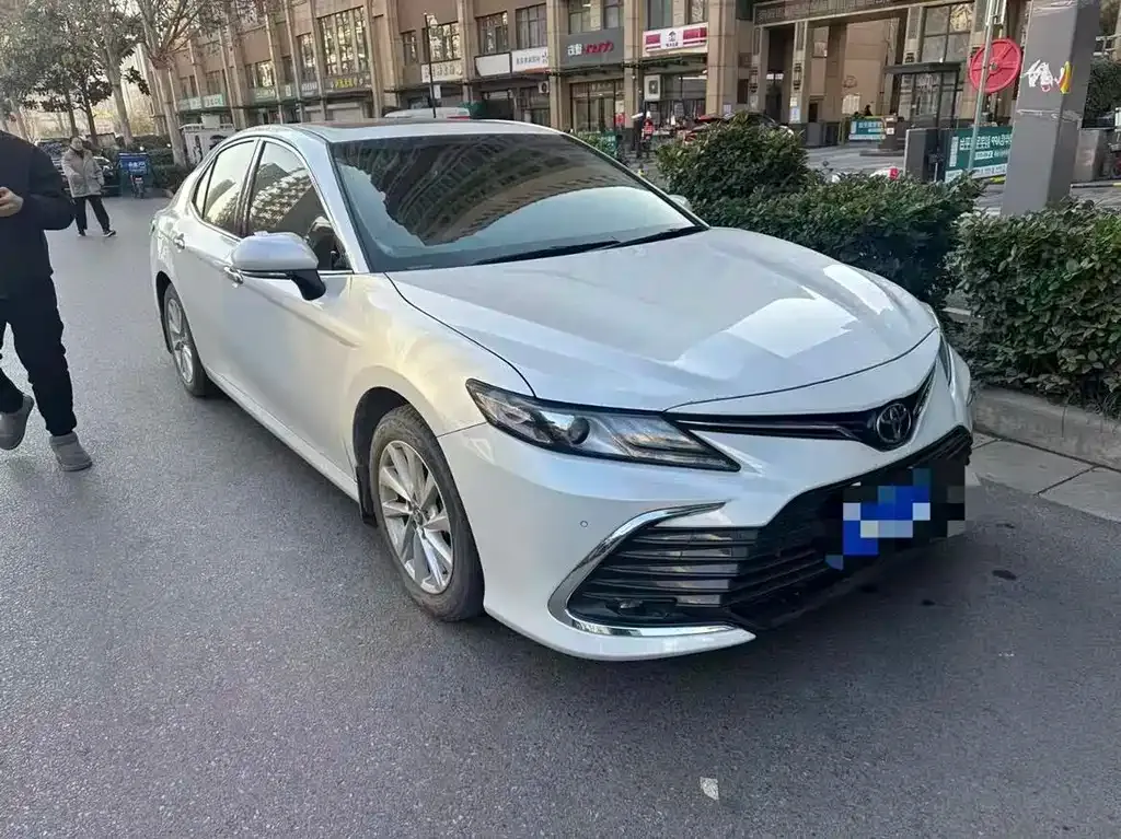 Toyota Camry 2023 из CN, фото 4