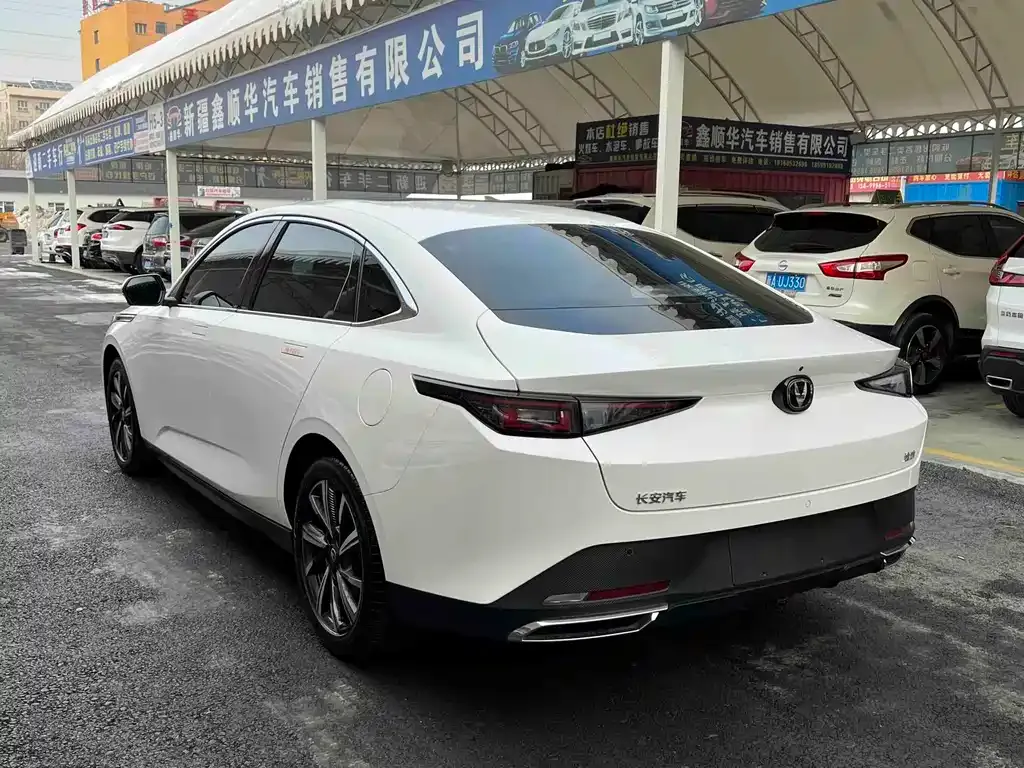 Changan Eado — фото 7