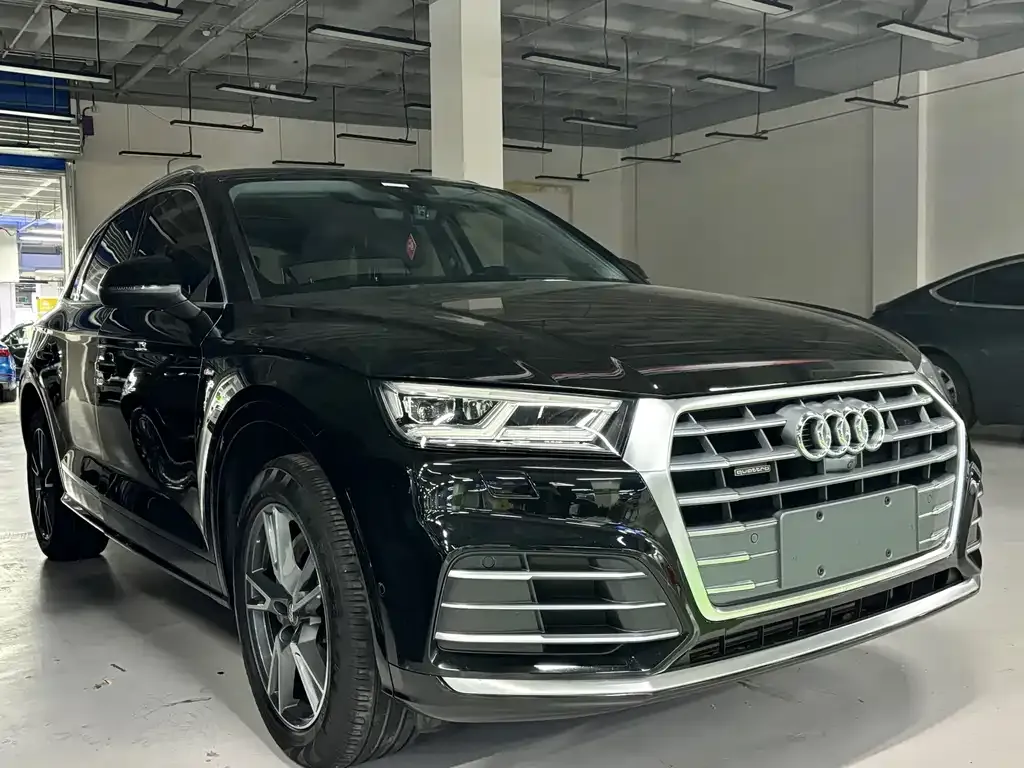 Audi Q5L 2021 из CN, фото 3