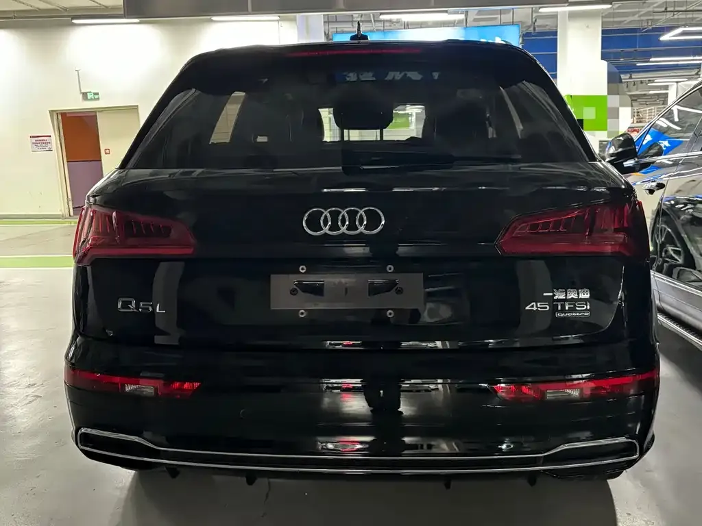 Audi Q5L 2021 из CN, фото 5