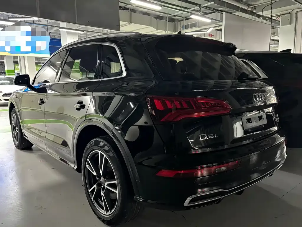 Audi Q5L 2021 из CN, фото 4