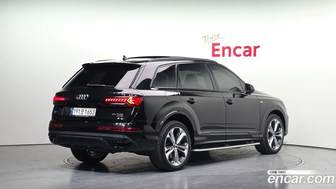 Audi Q7 — фото 5