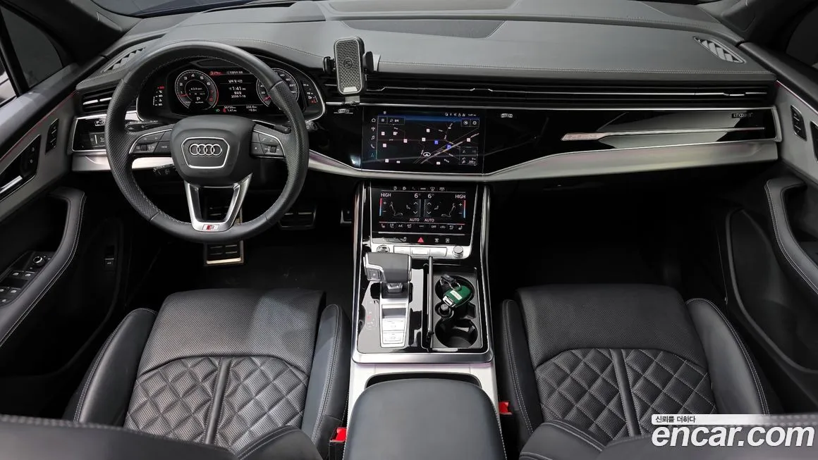 Audi Q7 — фото 9