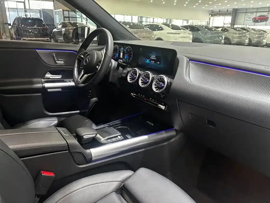Mercedes-Benz GLA — фото 8