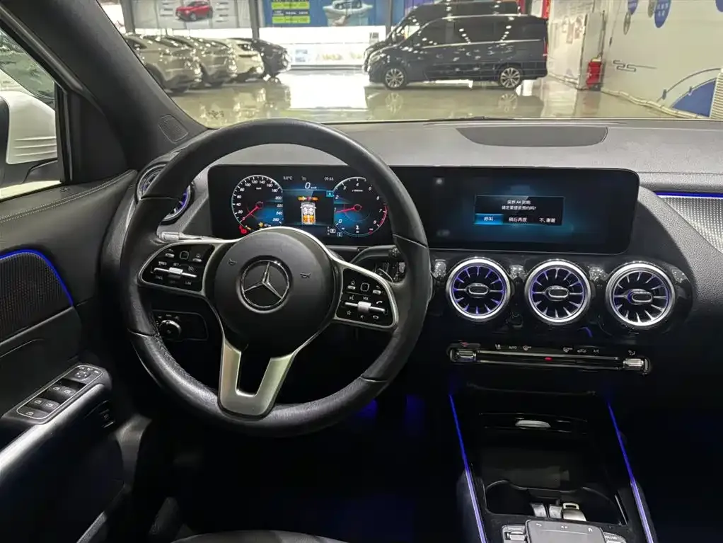 Mercedes-Benz GLA — фото 9