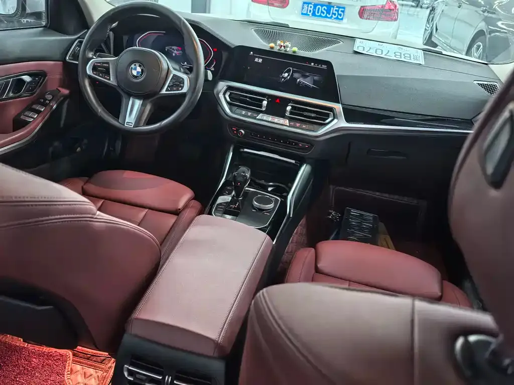 BMW 3 Series 2021 из CN, фото 5