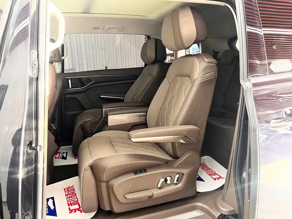 Volkswagen Viloran 2024 из CN, фото 5