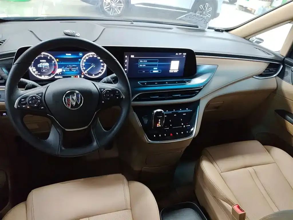 Buick GL8 2021 из CN, фото 3