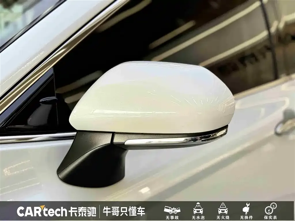 Toyota Camry 2023 из CN, фото 3